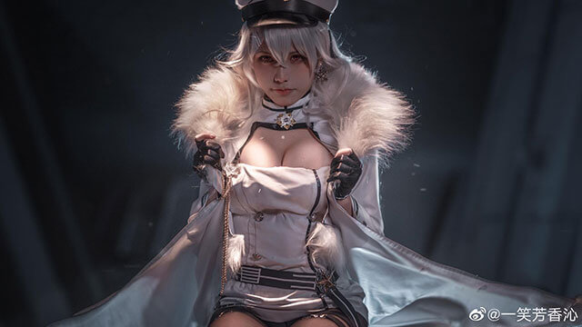 Cosplay ngự tỷ Gangut đậm chất xôi thịt trong game Azur Lane