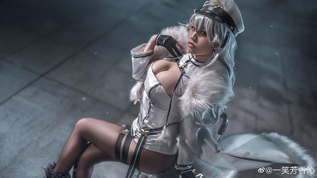 Cosplay ngự tỷ Gangut đậm chất xôi thịt trong game Azur Lane