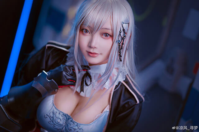 Ngắm cosplay vừa sexy vừa lạnh lùng của Dunkerque trong Azur Lane