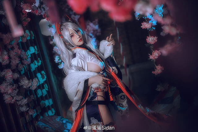 Prinz Eugen New Year Skin sexy hết cỡ lại khiến game thủ rạo rực