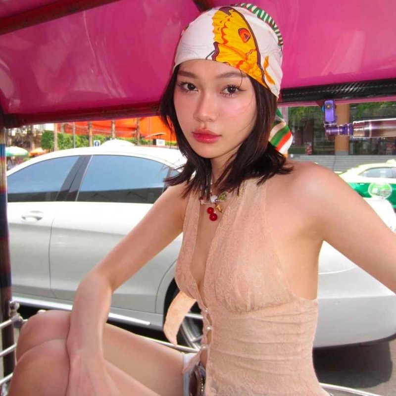Bỏng mắt với dàn hot girl Việt sinh năm 2001 khi diện đồ hở bạo!